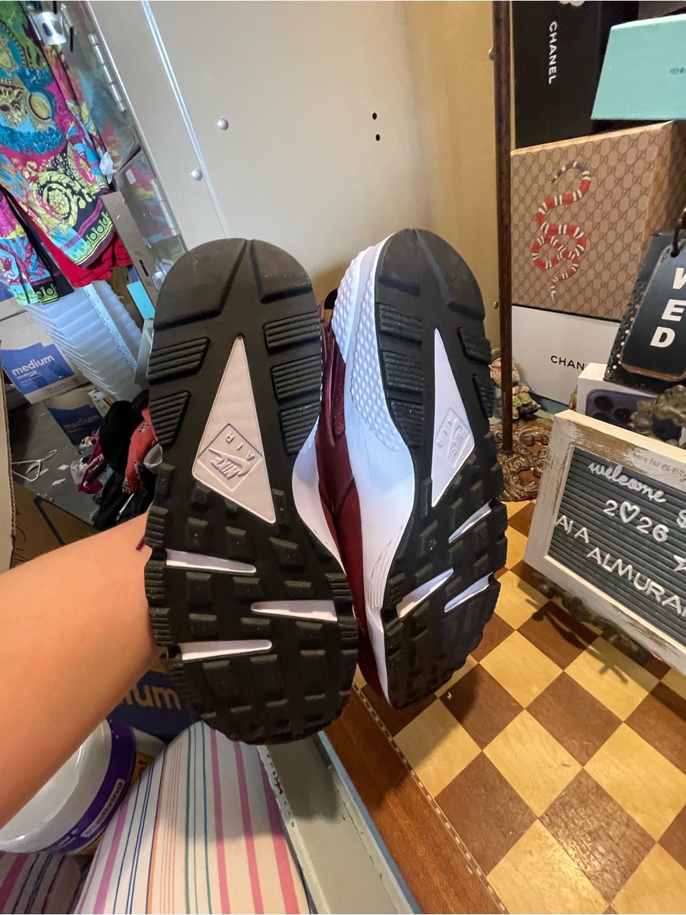 2022
Nike Air Huarache 'Dark Beetroot - Picture 4 of 9